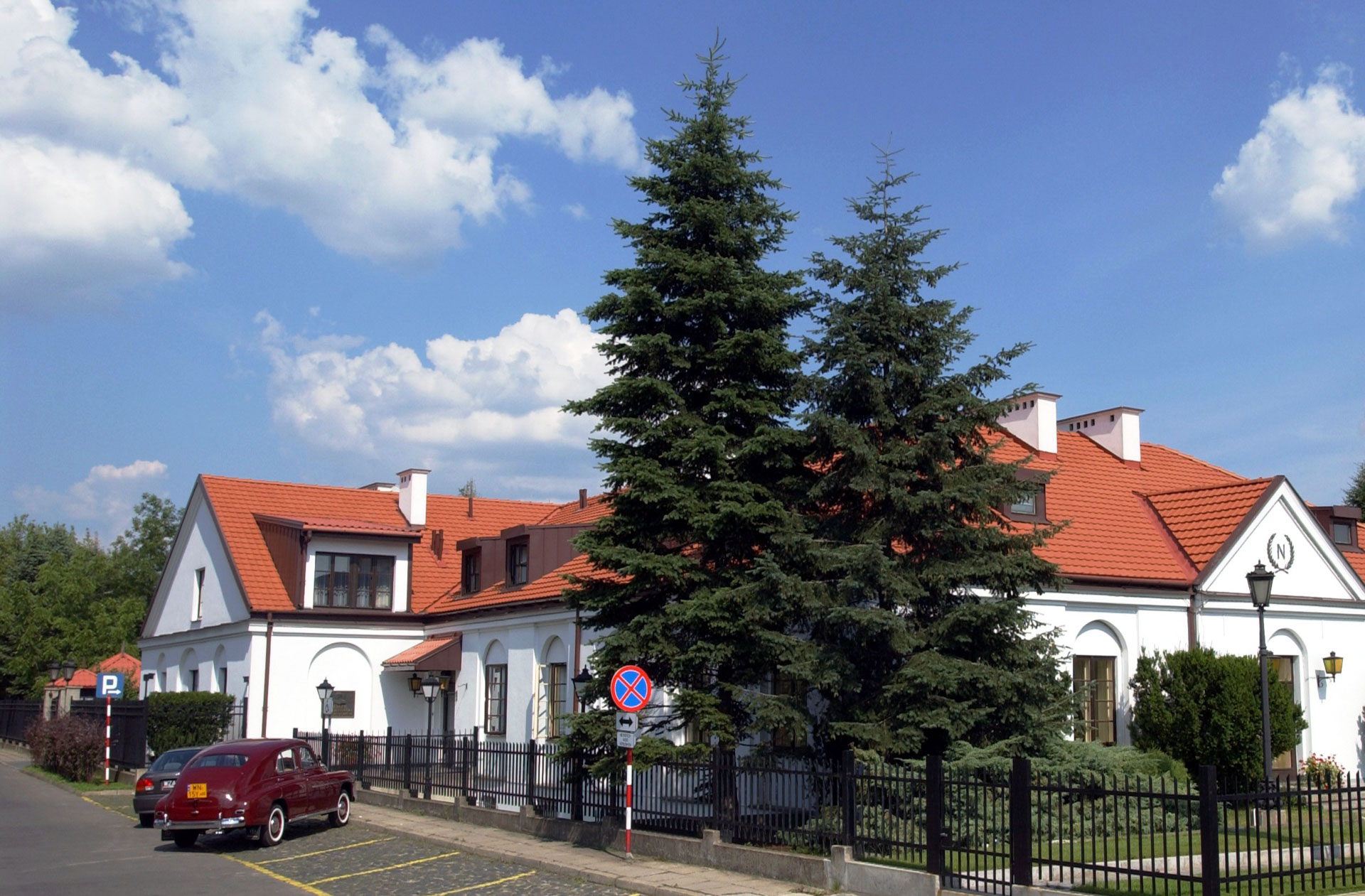 Napoleon Inn,  contemporary view
